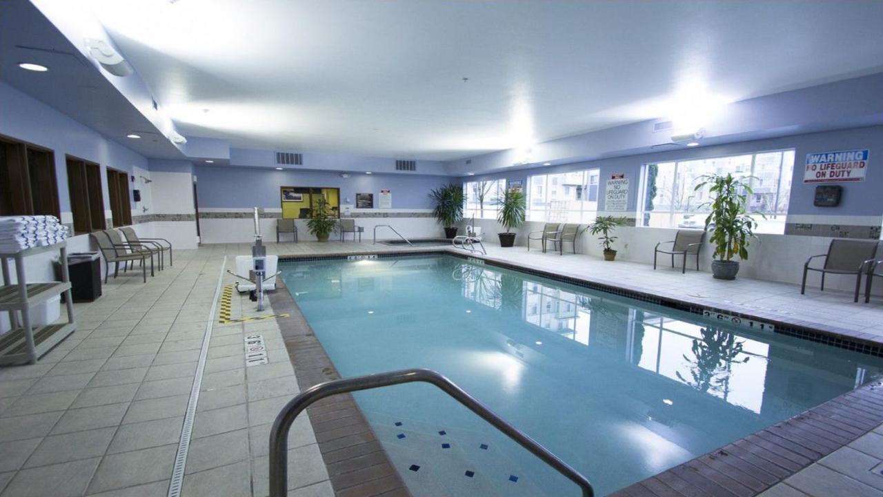 Holiday Inn Express Hotel & Suites North Seattle - Shoreline, An Ihg Hotel Extérieur photo